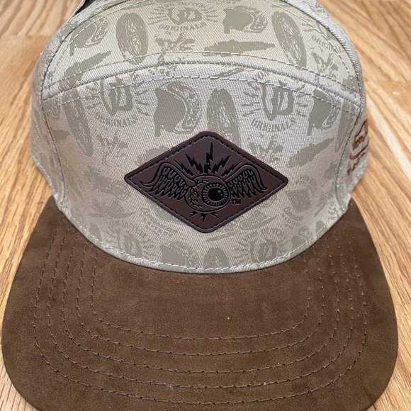 VON DUTCH TAN PANEL BASEBALL CAP HAT OS never even got to wear it - Picture 3 of 9